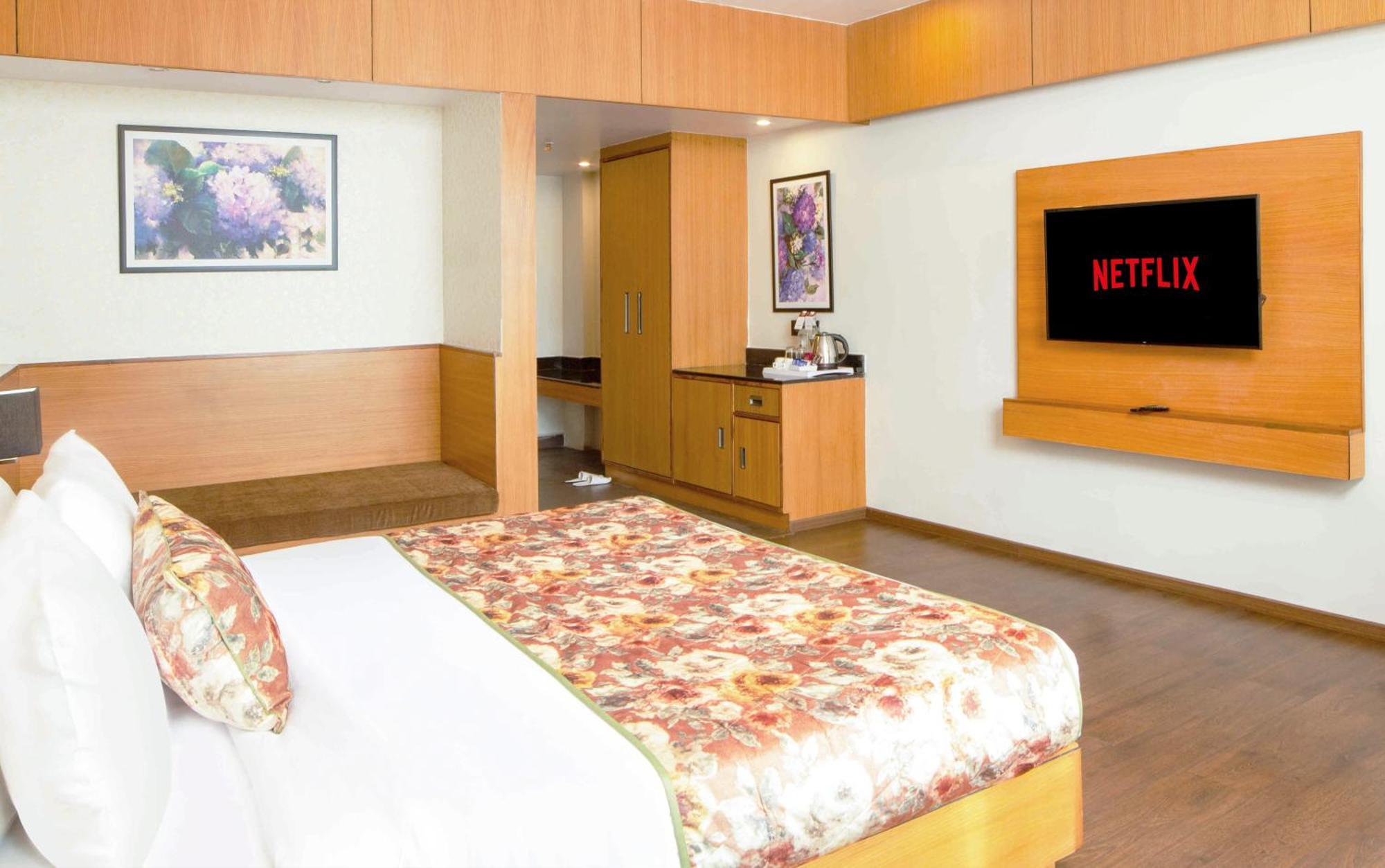 Summit Montana Suites & Spa At Mall Darjeeling  Bagian luar foto